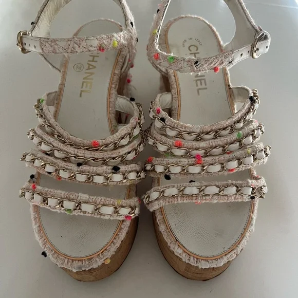 CHANEL Beige and Gold Chain Strap Sandals - Picture 5 of 6